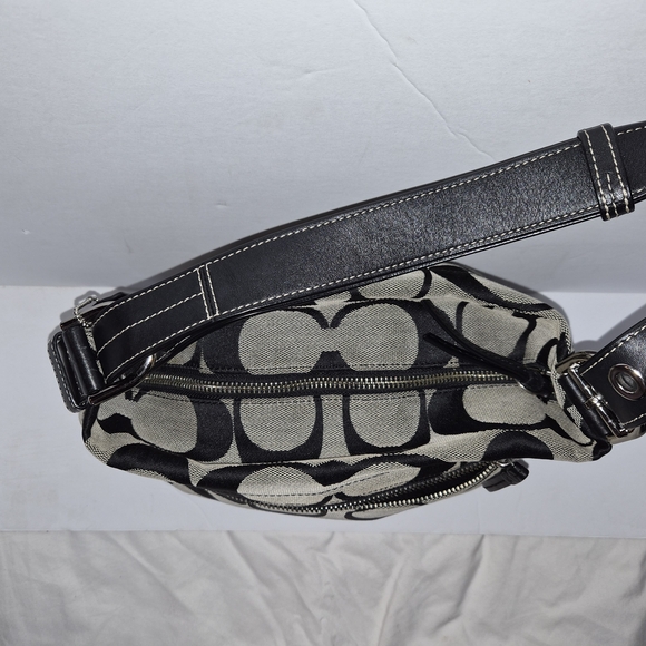 Coach Black and Grey Signature Shoulder Bag - Picture 3 of 12